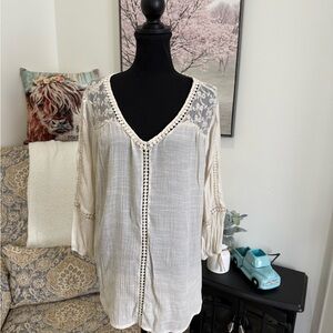 Zac & Rachel Cream 3/4 Sleeve Embellished Tunic